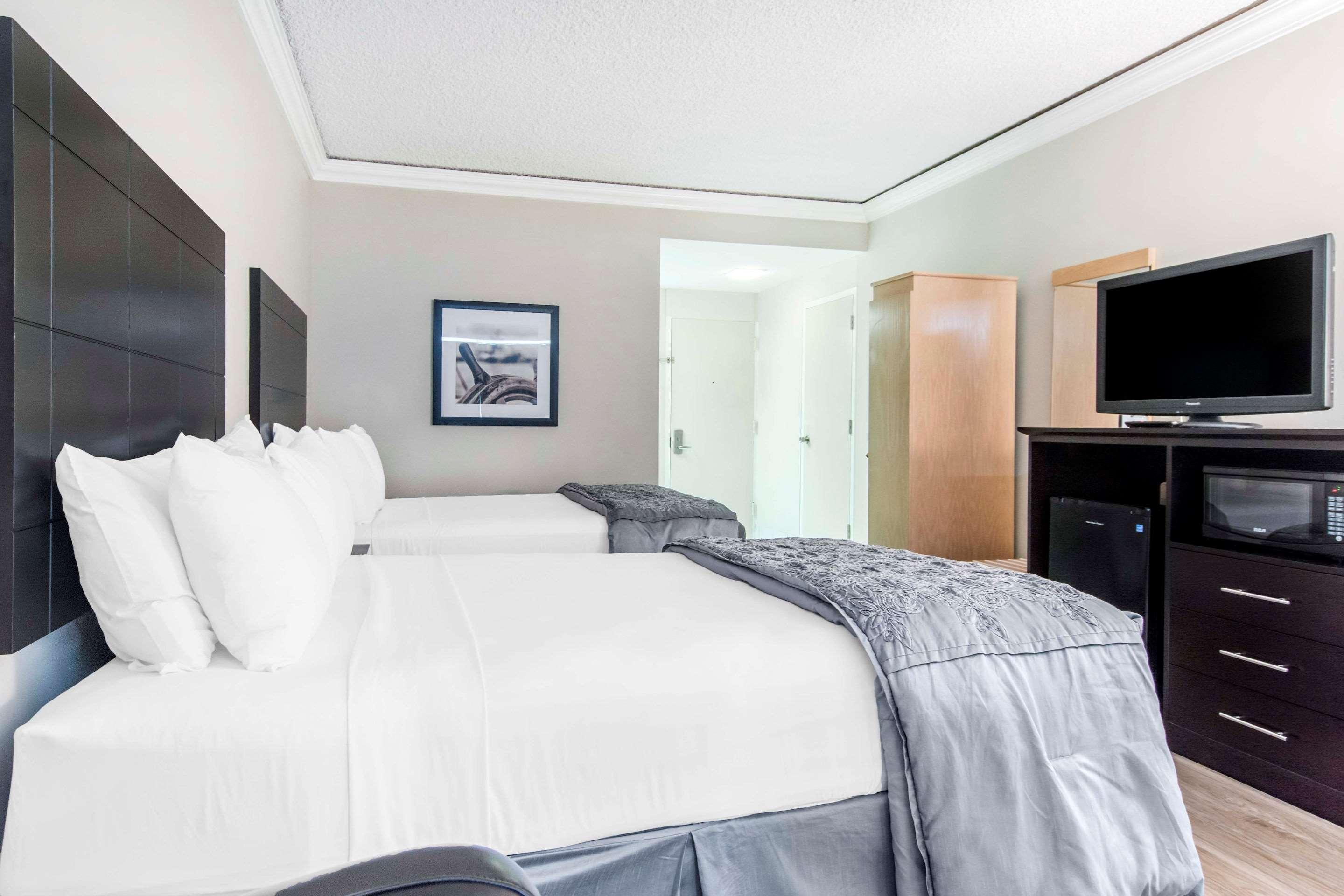 Travelodge By Wyndham Trois-Rivières Esterno foto
