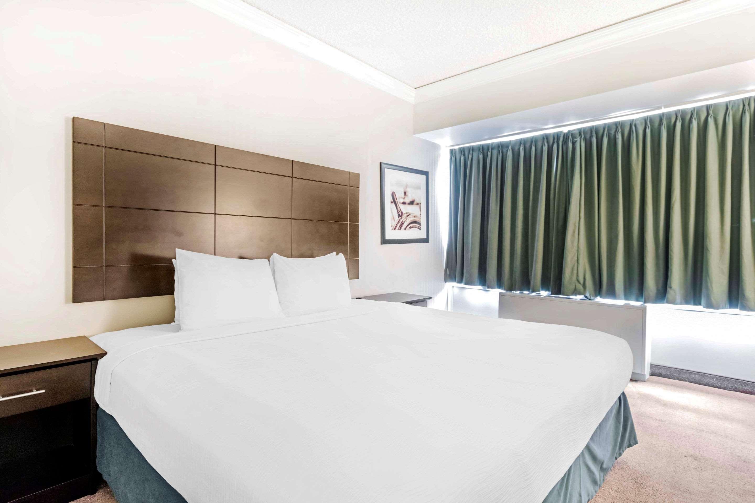 Travelodge By Wyndham Trois-Rivières Esterno foto
