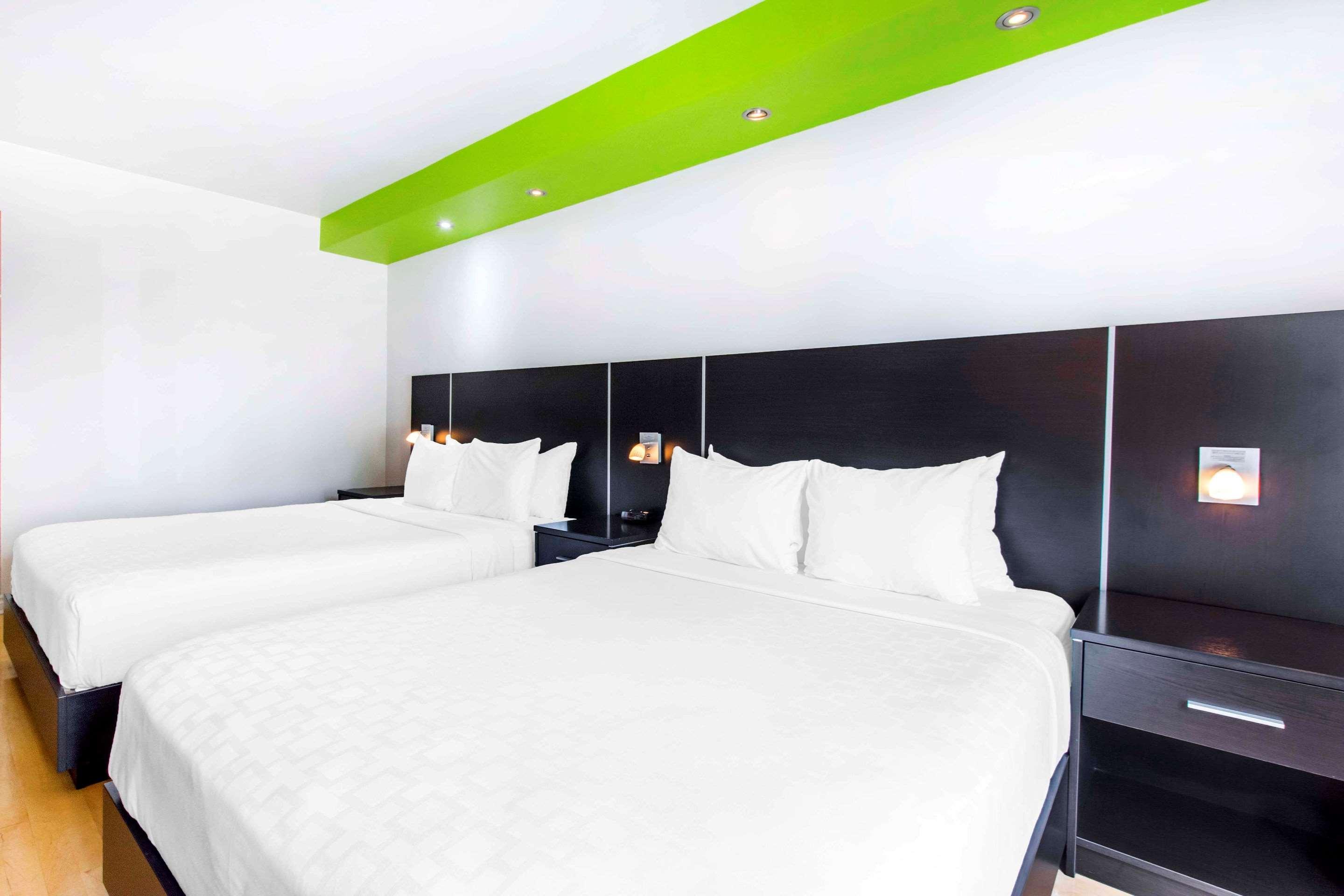 Travelodge By Wyndham Trois-Rivières Esterno foto