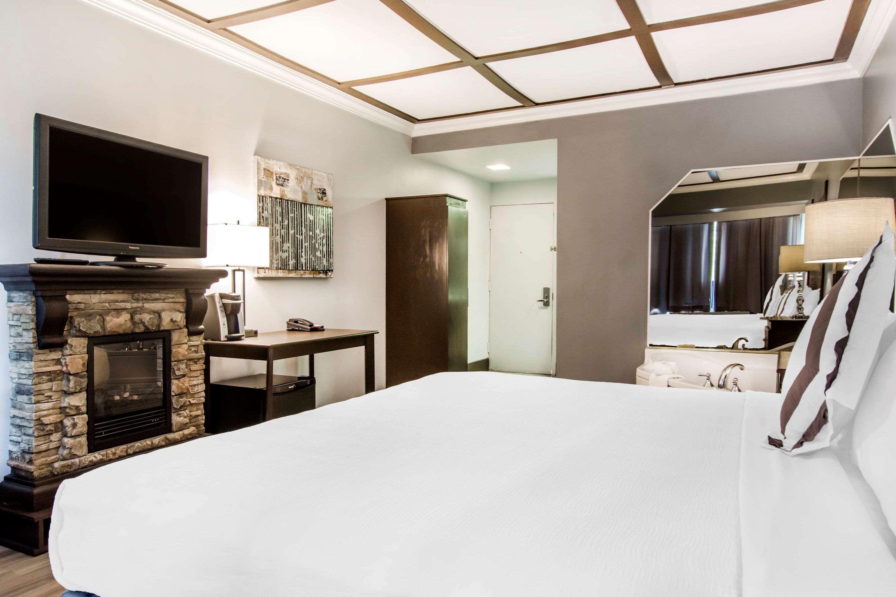 Travelodge By Wyndham Trois-Rivières Esterno foto