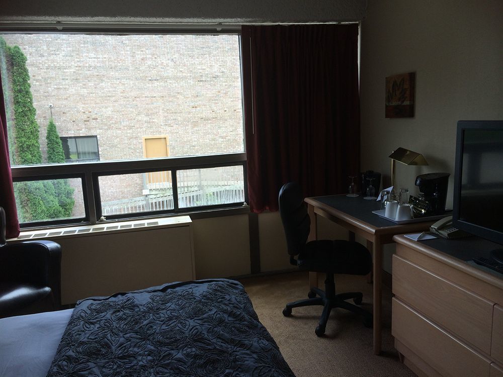 Travelodge By Wyndham Trois-Rivières Esterno foto